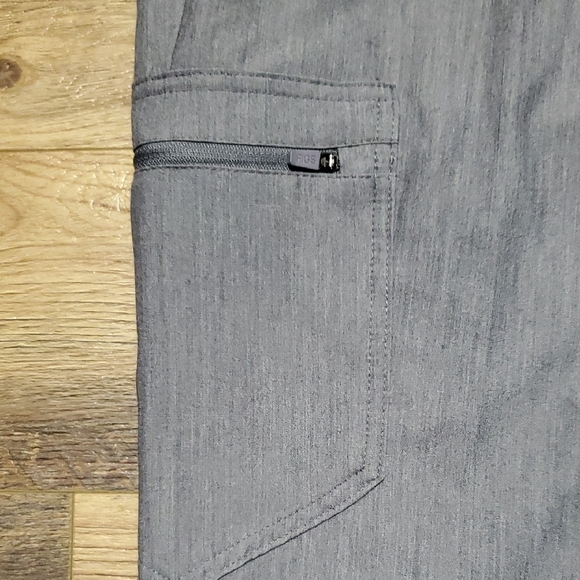 Figs Gray Scrub Pants with Tapered Leg Design Tie Waist - Picture 6 of 10